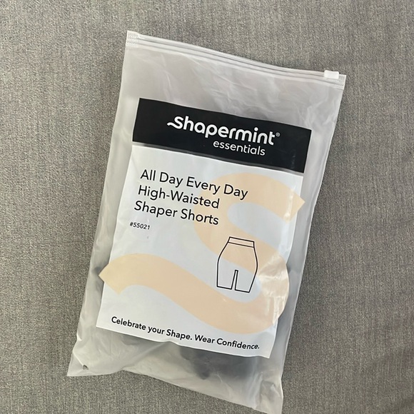 Shapermint Essentials All Day Every Day High-Waisted Shaper Shorts - Picture 1 of 9